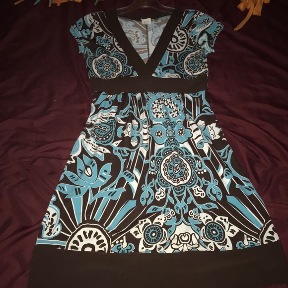 Dress - Picture 1 of 2